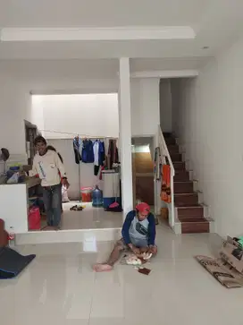 Dijual rumah minimalis 2 lantai