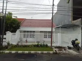 Rumah Darmo Permai Selatan Siap Huni Baru Renov
