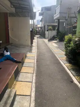 Dijual Cepat Rumah induk & kontrakan Serdang, Kemayoran, Jakarta Pusat