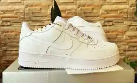 SNEAKERS NIKE AIR FORCE ONE