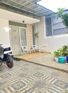 Rumah Cantik Minimalis di Taman Kopo Indah 3