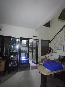 Rumah di Cluster Greenwood Ciputat Pondok Ranji Tangerang selatan