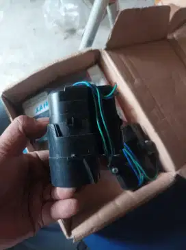 Motor penggerak spion sigra/calya