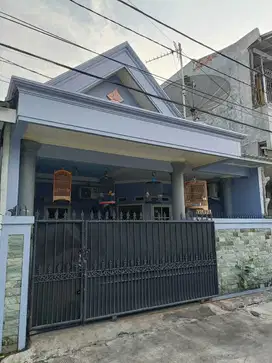Dijual Cepat Rumah di Cluster Harapan Indah, Medan Satria, Bekasi