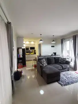 Dijual Rumah Furnished 4 Kamar di Cluster Rossini Gading Serpong