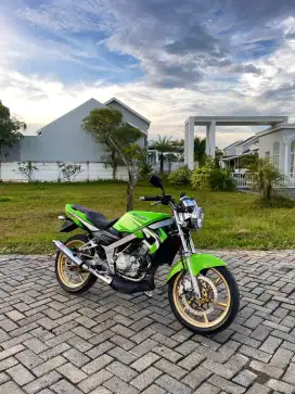 Kawasaki ninja R 2005
