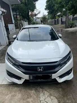 Honda Civic Sedan ES Turbo Service Record Original parts