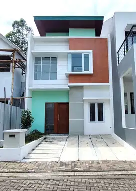 Jarang Ada. Rumah brand new di Vanya Park Azura, BSD