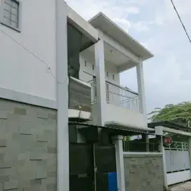 rumah kost putri 20 kamar full penghuni dekat kampus di Jebres