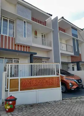 Rumah villa jatim park dino kajang junrejo kota batu