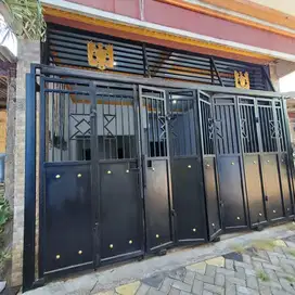 Dijual kost2 an Putri Aktif  Medokan Sawah