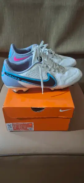 Nike tiempo legend 9 academy fg/mg club size 42