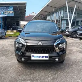 XPANDER GLS 1.5 L AT THN 2023 HITAM