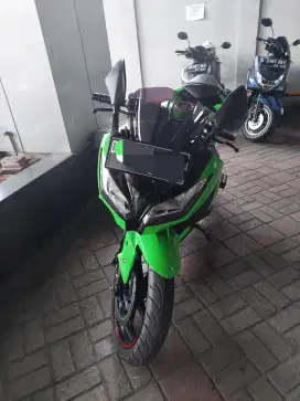 Ninja 250 Fi. Special Edition. MULUSS!! JARANG ADA!!!