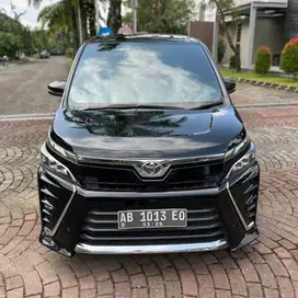 [Dp35jt] Toyota Voxy Matic 2020 AB Tgn1 ISTIMEWA Bisa Kredit