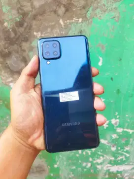 Samsung M32 8/128 jual butuh