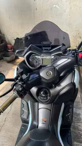 Yamaha xmax 2018