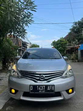 Nissan Grand Livina 1.5 XV AT