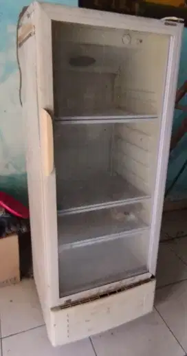 JUAL SHOWCASE SHARP