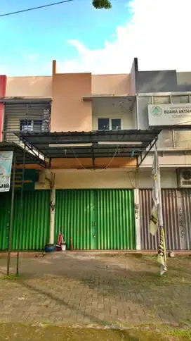 Dijual Cepat BU Ruko 2LT di Jalan Abdulrahman Saleh
