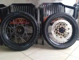 Velg tapak lebar scorpio