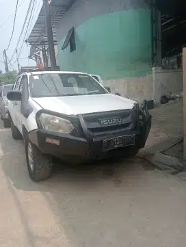 Isuzu Dmax Double Cabin 4x4 MT th 2018