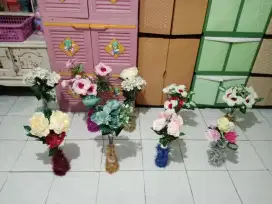 VAS DAN BUNGA HIAS (PER PCS)