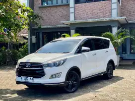Toyota Innova Venturer matic diesel 2018