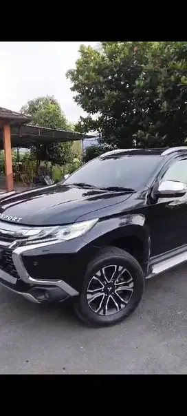 Pajero Sport Dakar RockFost Fostgate Hitam Mutiara Black Piano