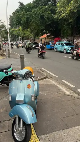 Vespa exclusive 2 1990 New PX electric stater