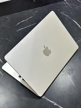 Macbook Air M2 8/256Gb Gold Ex iBox!