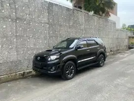 Toyota Fortuner 2.5 VNT TRD AT 2014