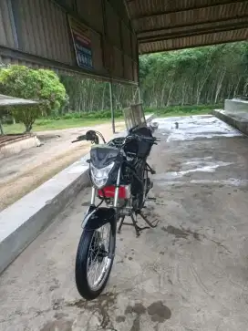 Pemilik 1 tangan bg