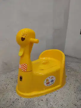 Alat Bantu Toilet Training Anak Model Bebek Sukomanungga