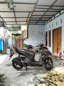 Sepeda Motor Vario 160