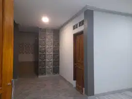 Di Jual Rumah Baru Renovasi 2 Lantai di Dekat Mall Soekarno Hatta