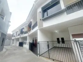 DIJUAL Rumah Baru 2-lantai Bekasi Barat dekat Tol Bintara, Kalimalang