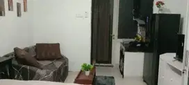 Di sewakan Apartemen Green Park View Seberang Halte Busway Sumur Bor
