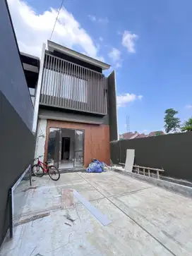 Rumah 2 Lantai mewah di Jatiasih Bekasi