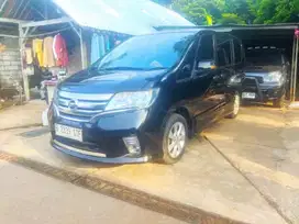 Nissan Serena 2013 Bensin