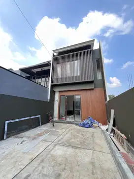 Rumah 2 lantai mewah di Jatiasih Bekasi
