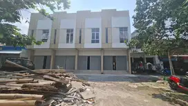 Ruko Baru Strategis Jalan Letjen Sutoyo Dekat Jalan Jayawijaya Solo