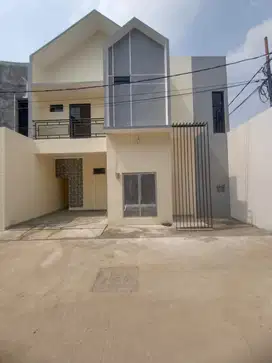 Rumah Dijual 2 Lantai Nempel Grand Depok City