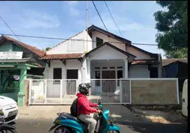 Rumah Pinggir Jalan murah cocok untuk usaha