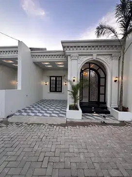 Rumah Dijual Bergaya American Classic Dekat GDC