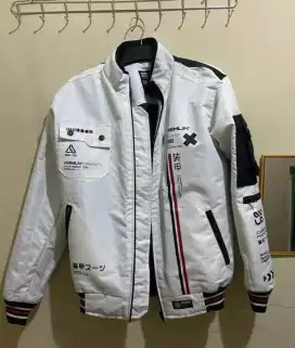 Kremlin bomber space white