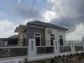 JUAL RUGI RUMAH BESAR TANAH LUAS SHM DI PRAMBANAN KLATEN