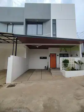 Rumah Baru DP 0% Akses 10 menit ke stasiun depok dekat fasilitas umum