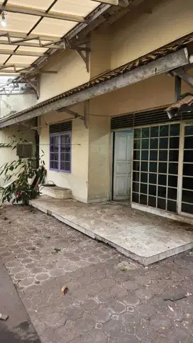 Rumah Hitung Tanah Strategis di Komplek Muara Bandung