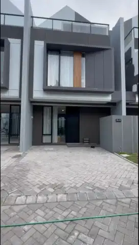 Rumah Baru area keputih sukolilo dengan attic 3 lantai